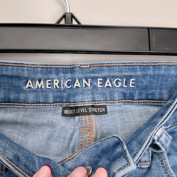 AE Medium Wash Skinny Jeans - Picture 2 of 6